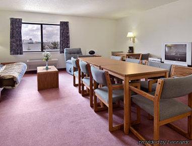 Super 8 By Wyndham Fond Du Lac Room photo